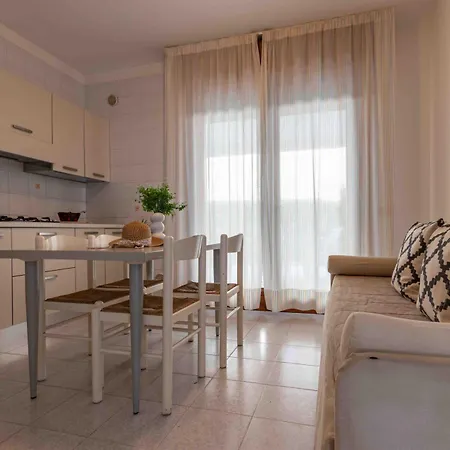 Modern And Comfy Flat Near The Sea *